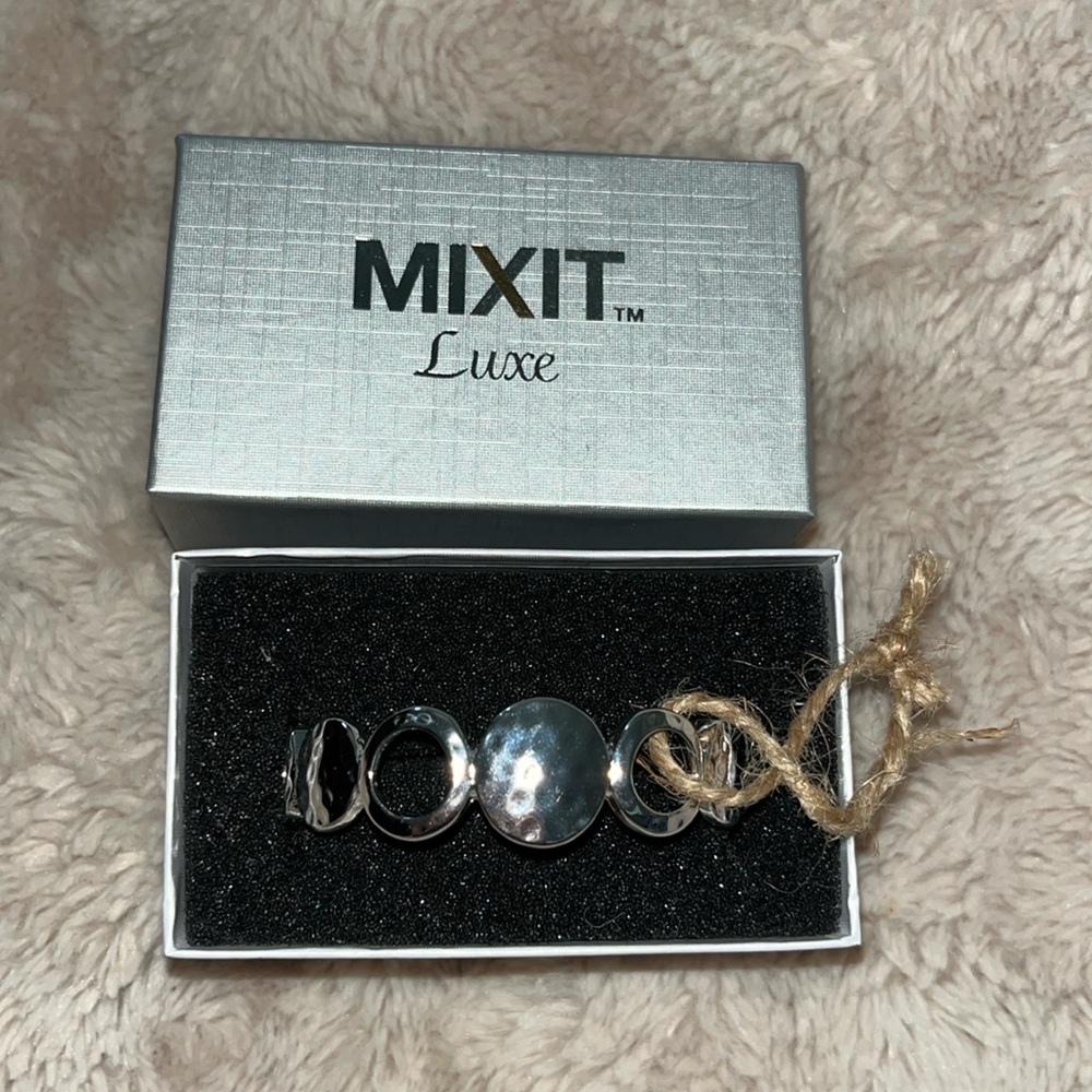 New! MIXIT bracelet!